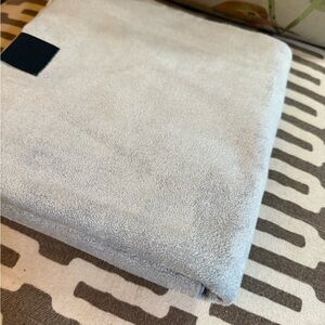 lululemon The Towel OS